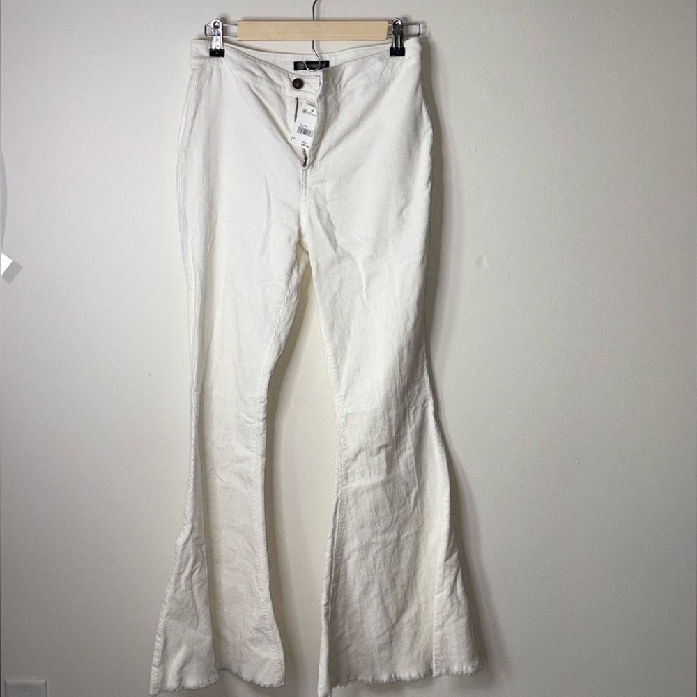 Versona White Ivory Flared Jeans